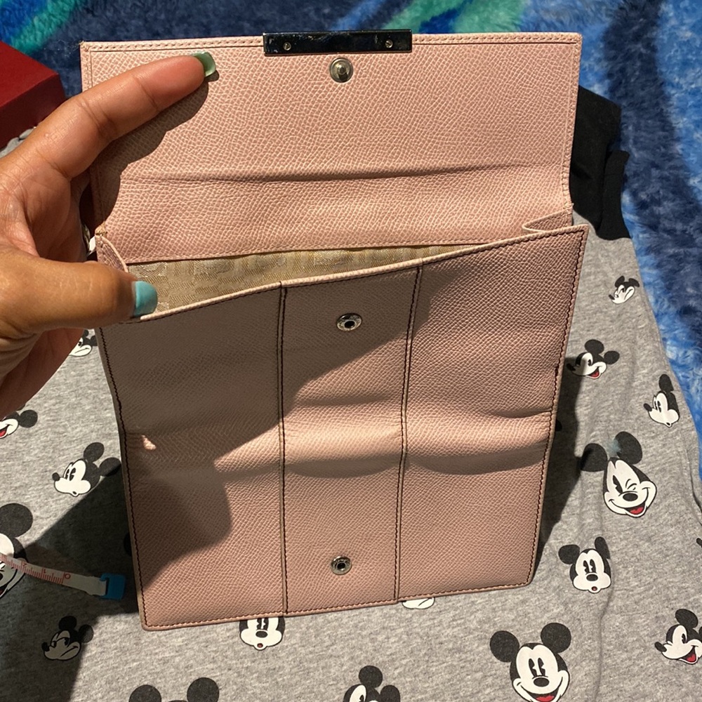 AUTHENTIC SALVATORE FERRAGAMO wallet - Picture 5 of 8